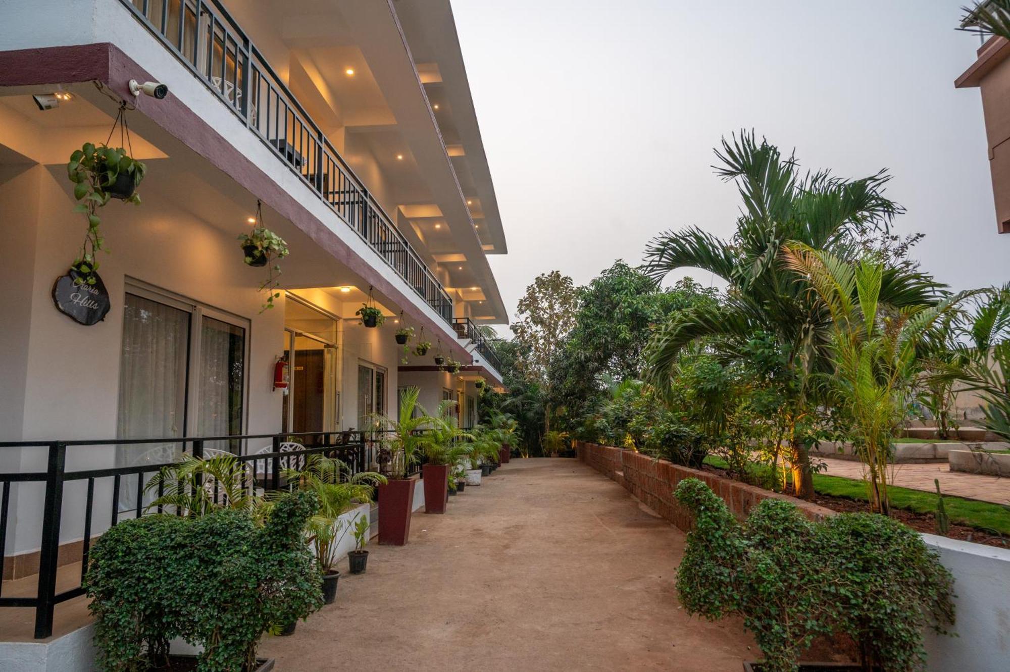 Aaria Hills Hotel Arambol Bagian luar foto
