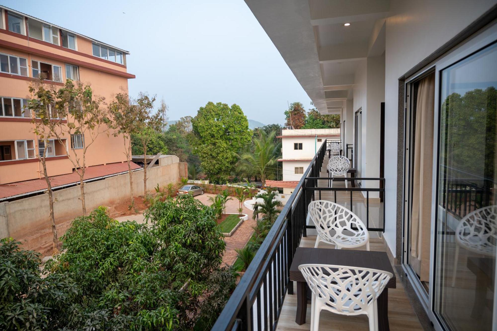 Aaria Hills Hotel Arambol Bagian luar foto
