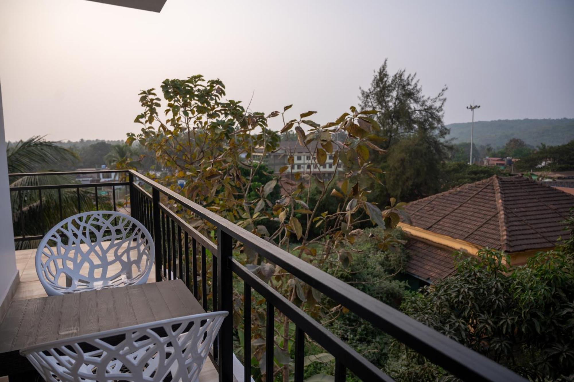 Aaria Hills Hotel Arambol Bagian luar foto